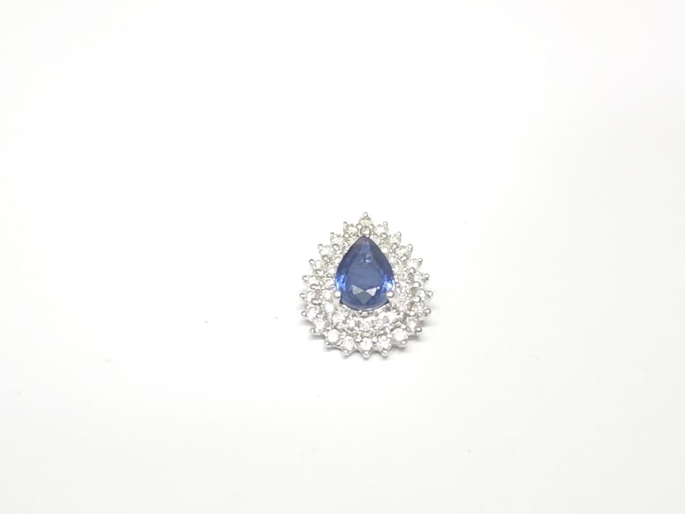 Pingente em Ouro Branco 18k com Diamante e Safira
