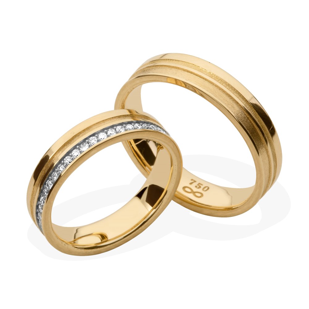 Par de Alianças em Ouro Amarelo 18k com Friso Acetinado