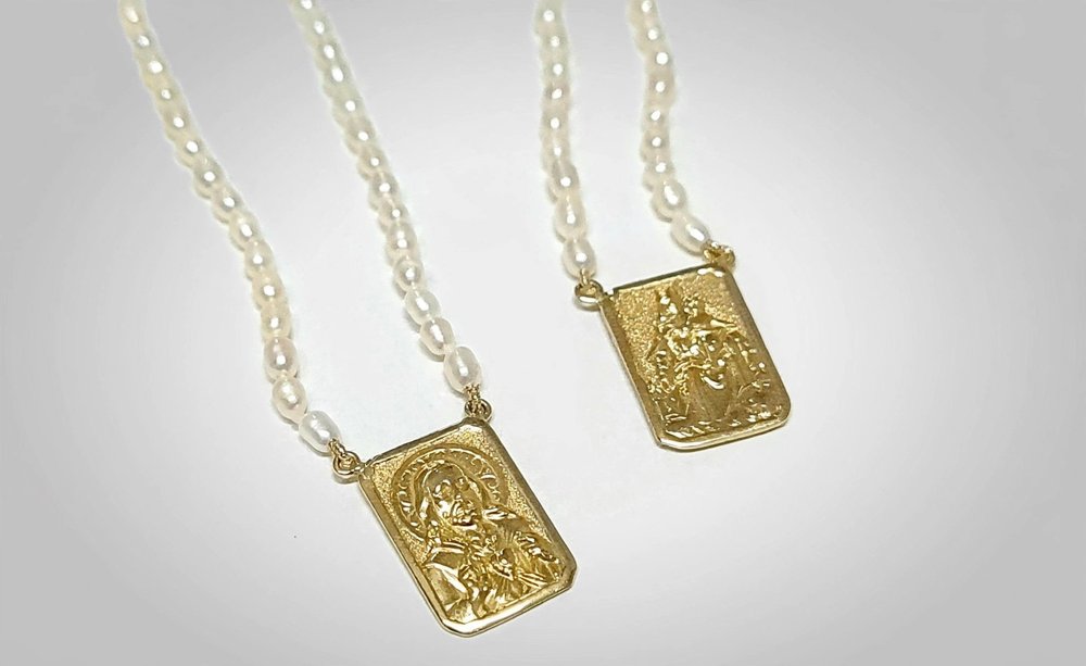 Escapulário em Ouro 18k com Pérola