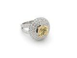 Anel Solitário em Ouro 18k com Diamante