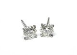 Brinco Solitário em Ouro Branco 18k com Diamantes