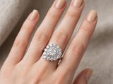 Anel em Ouro Branco 18k com Diamante — vista 2