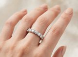 Aliança em Ouro Branco 18k com Diamante — vista 2
