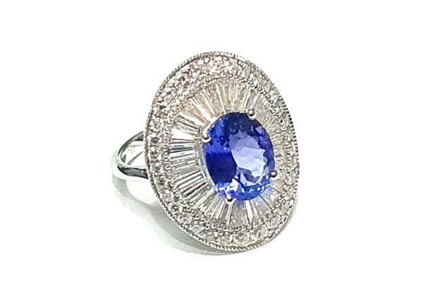Anel em Ouro Branco 18k III