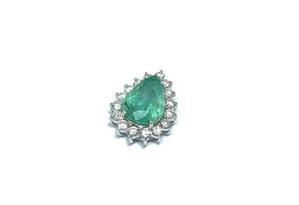 Pingente em Ouro Branco 18k com Diamante e Esmeralda II