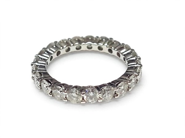 Aliança em Ouro 18k com Diamante
