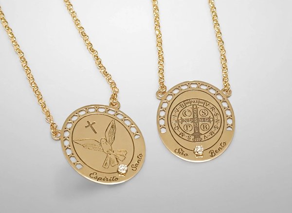 Escapulário em Ouro Amarelo 18k com Diamante