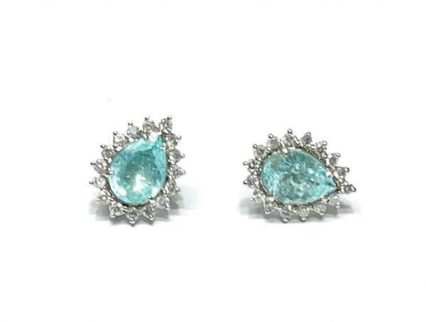 Brinco em Ouro Branco 18k com Diamante